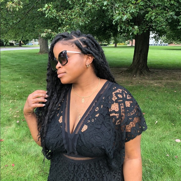 Meet your Posher, Christina - Picture 1 of 1